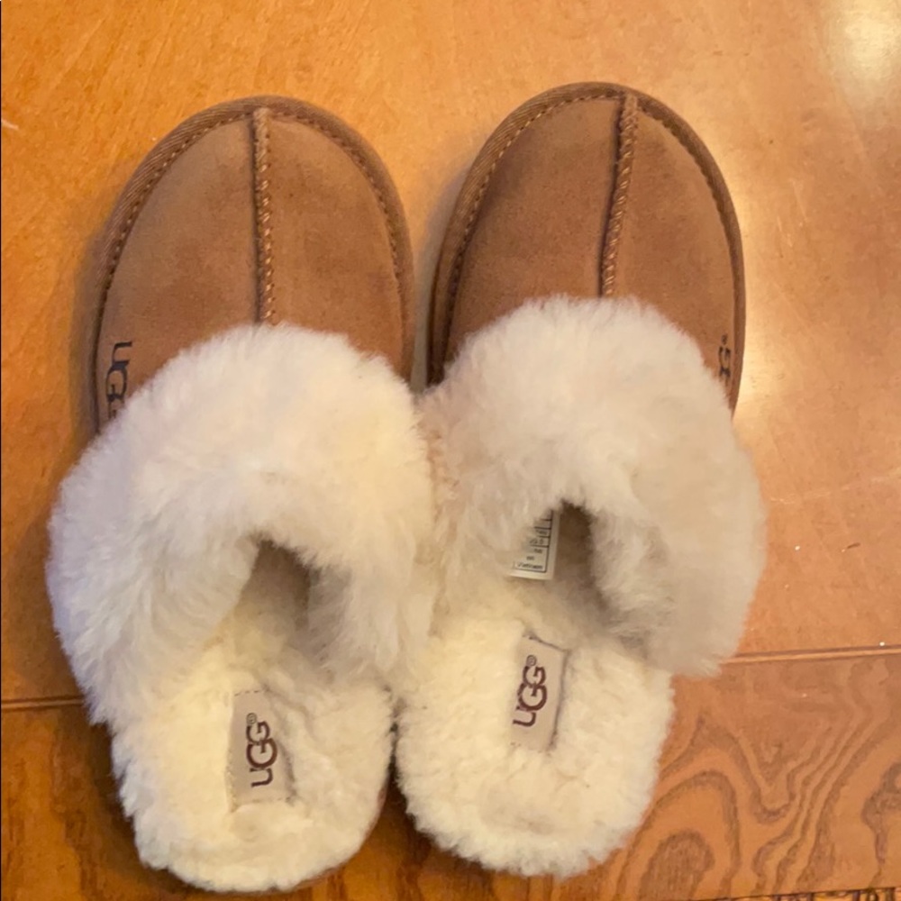 Brand new UGG slippers for kids